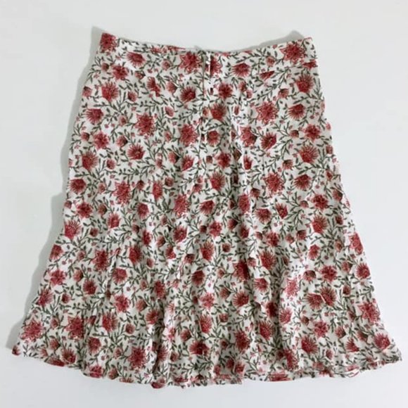 🍒5/$20🍒 H&M Pretty Floral Skirt - Picture 2 of 3